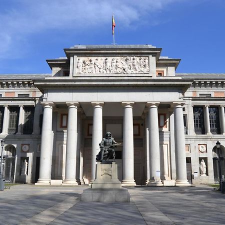 Ever House Atocha Madrid Bagian luar foto