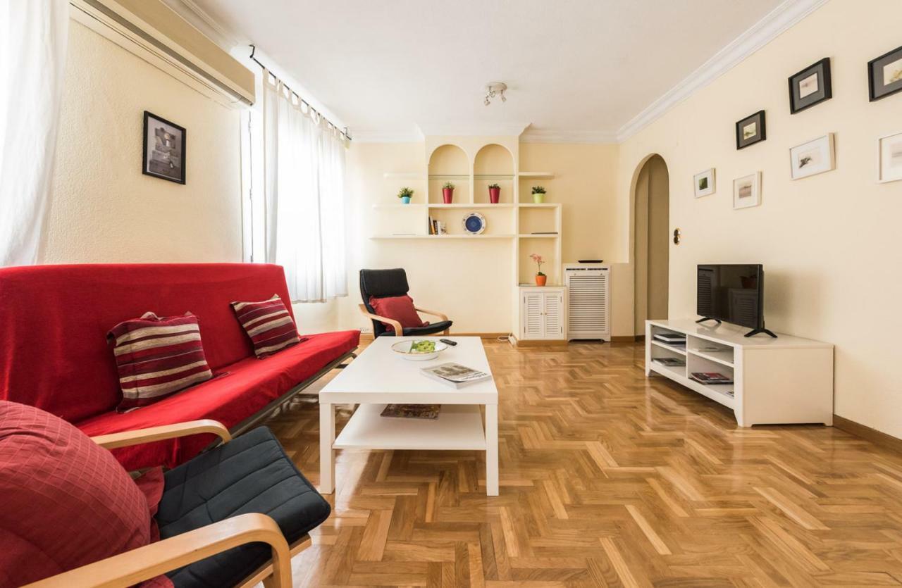Ever House Atocha Madrid Bagian luar foto