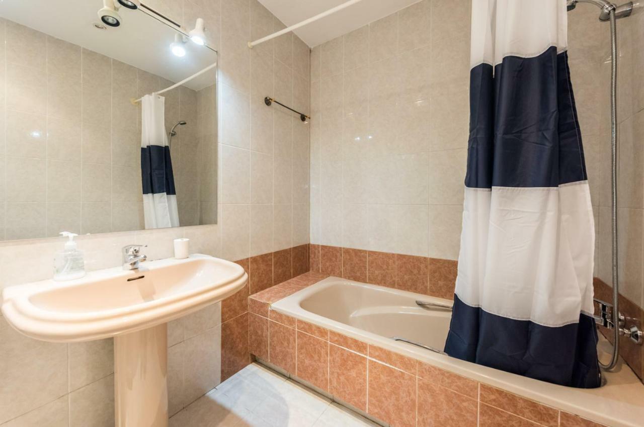 Ever House Atocha Madrid Bagian luar foto