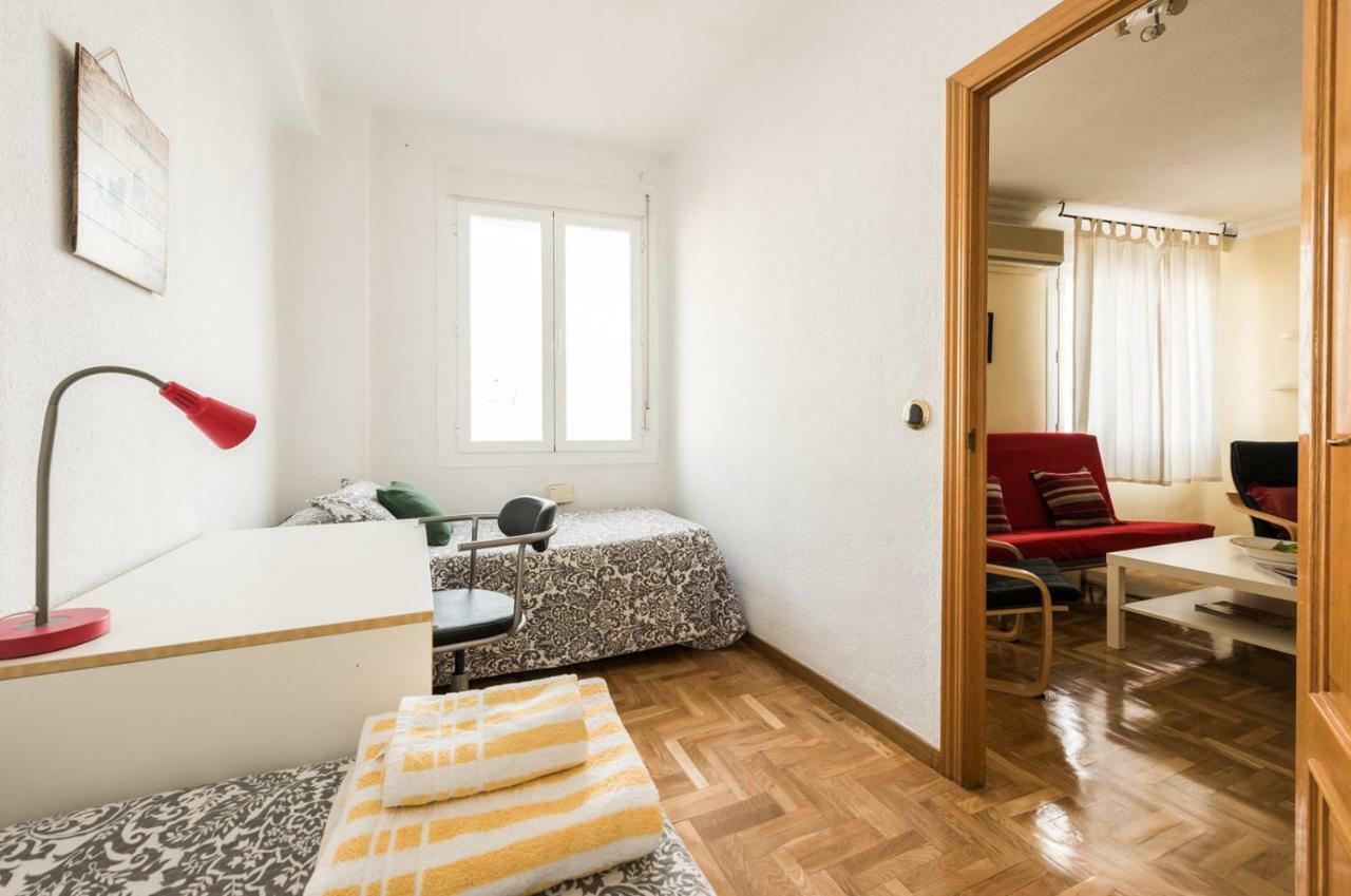 Ever House Atocha Madrid Bagian luar foto
